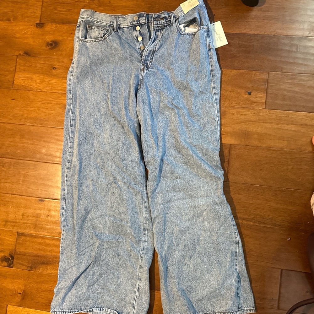 Universal Thread Light Blue Flare Jeans